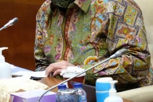 <p>Gubernur Bank Indonesia, Perry Warjiyo saat hadir pada Rapat Kerja dengan Komisi XI DPR di komplek Parlemen, Senayan, Jakarta, Rabu, 2 September 2020. Raker tersebut membahas asumsi dasar Rancangan Anggaran Pendapatan Belanja Negara (RAPBN) 2021. Foto: Ismail Pohan/TrenAsia</p>