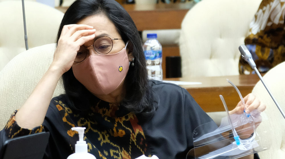 <p>Menteri Keuangan, Sri Mulyani saat hadir pada Rapat Kerja dengan Komisi XI DPR di komplek Parlemen, Senayan, Jakarta, Rabu, 2 September 2020. Raker tersebut membahas asumsi dasar Rancangan Anggaran Pendapatan Belanja Negara (RAPBN) 2021. Foto: Ismail Pohan/TrenAsia</p>
