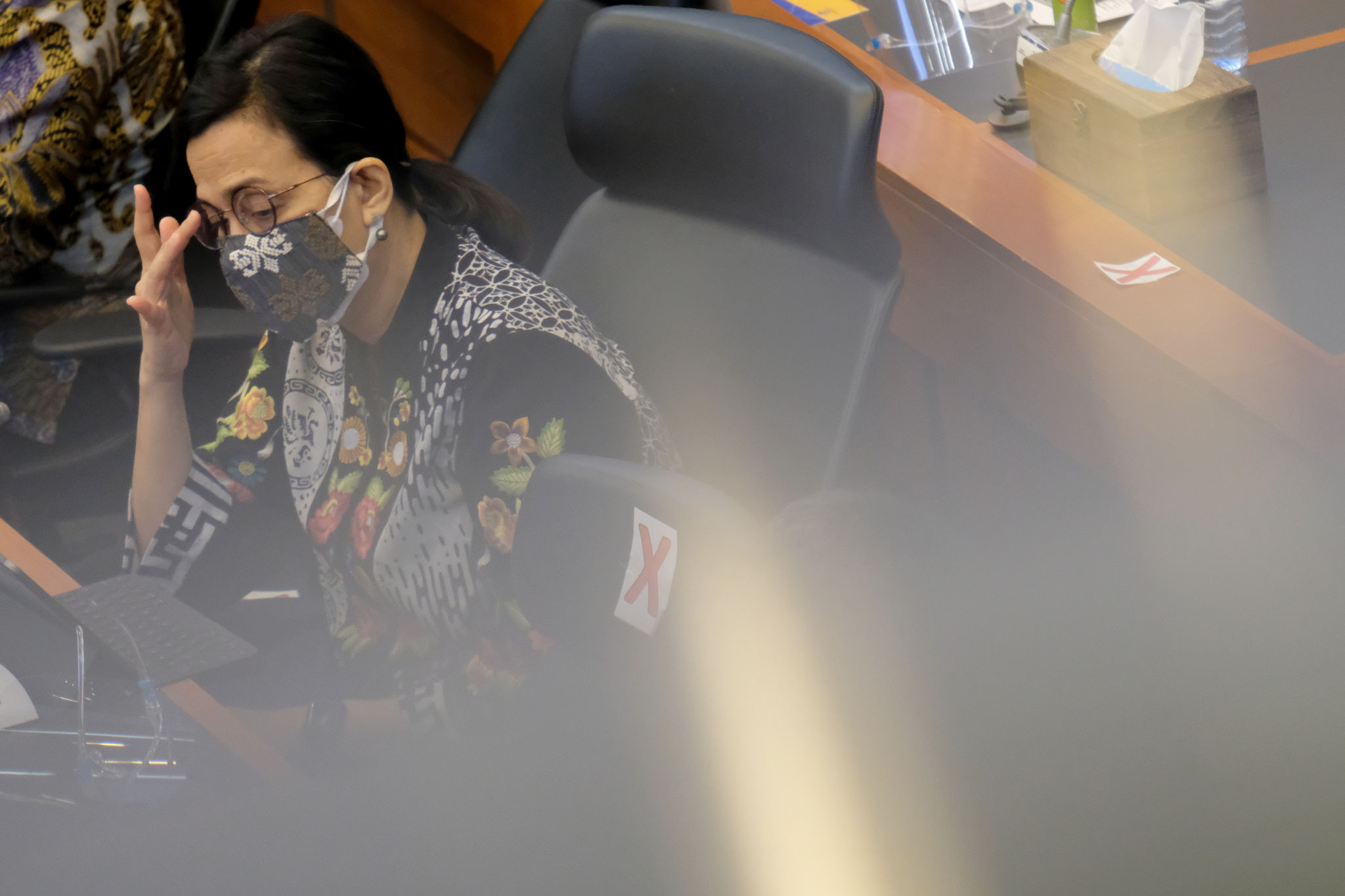 <p>Menteri Keuangan, Sri Mulyani Indrawati mengikuti rapat kerja dengan Badan Anggaran DPR di komplek Parlemen, Senayan, Jakarta, Senin, 7 September 2020. Rapat kerja tersebut membahas Laporan dan Pengesahan hasil Panja Pembahasan RUU Pertanggungjawaban atas Pelaksanaan (P2) APBN TA 2019. Foto: Ismail Pohan/TrenAsia</p>
