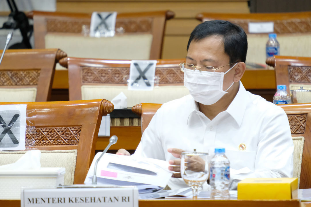 <p>Menteri Kesehatan, Terawan Agus Putranto bersiap mengikuti rapat kerja dengan komisi VIII DPR, di komplek Parlemen, Senayan, Jakarta, Senin, 7 September 2020. Rapat kerja musyawarah tersebut membahas RUU penanggulangan bencana. Foto: Ismail Pohan/TrenAsia</p>
