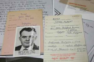 <p>Arsip tentang James Bond/foto:Institute of National Remembrance (IPN) </p>
