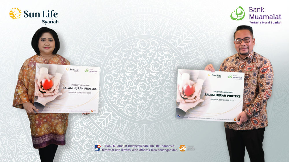 <p>Chief Distribution Officer Sun Life Indonesia, Danning Wikanti bersama Retail Banking Director Bank Muamalat Indonesia Purnomo B. Soetadi / Dok. Sun Life Indonesia</p>
