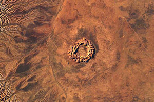 <p>Kawah Wolfe Creek dilihat dari luar angkasa/NASA</p>
