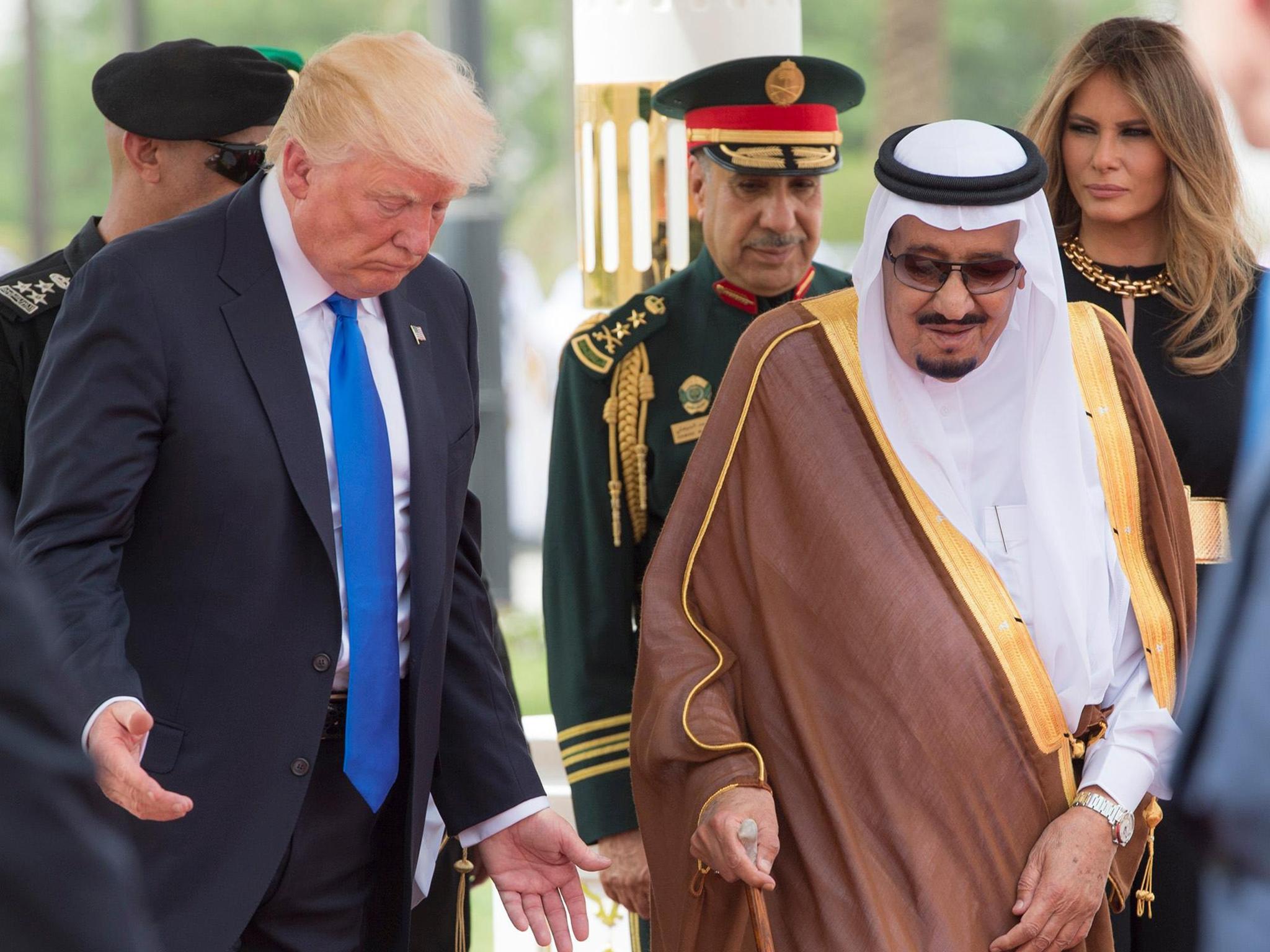 <p>Donald Trump dan Raja Salman/Foto:Independent</p>
