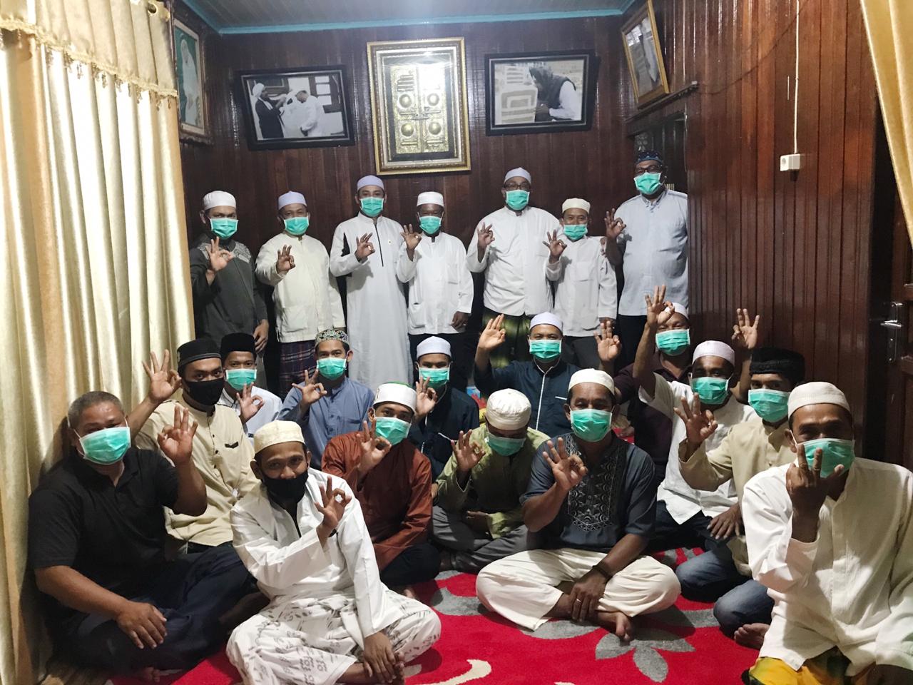 Tokoh agama dan pimpinan majelis taklim