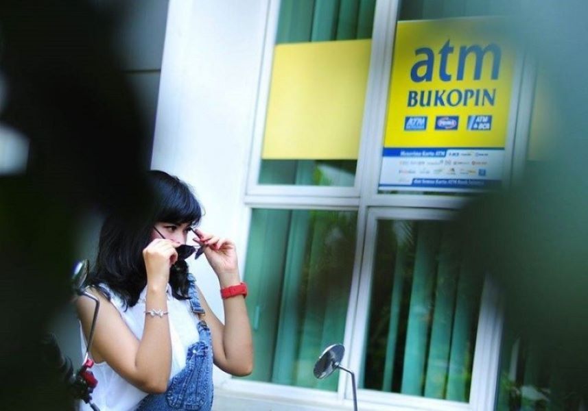 KB Kookmin Bank asal Korea Selatan resmi menguasai 51% saham PT Bank Bukopin Tbk. (BBKP) setelah menambah kepemilikan dari sebelumnya hanya 22%.