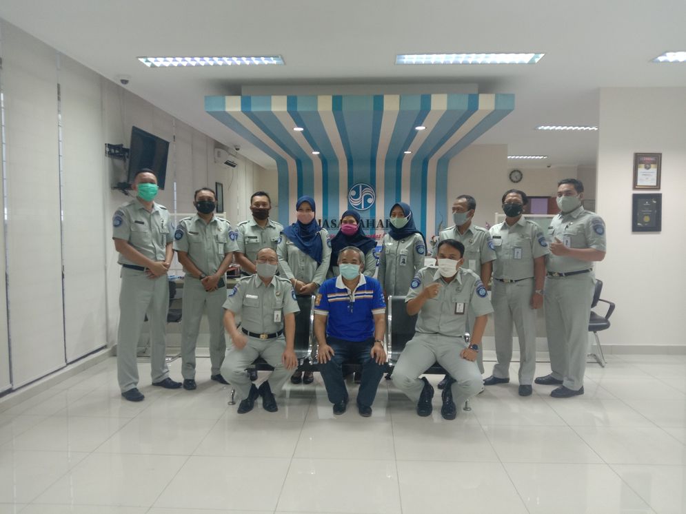 Aqua Dwipayana saat di PT Jasa Raharja kantor cabang Surakarta