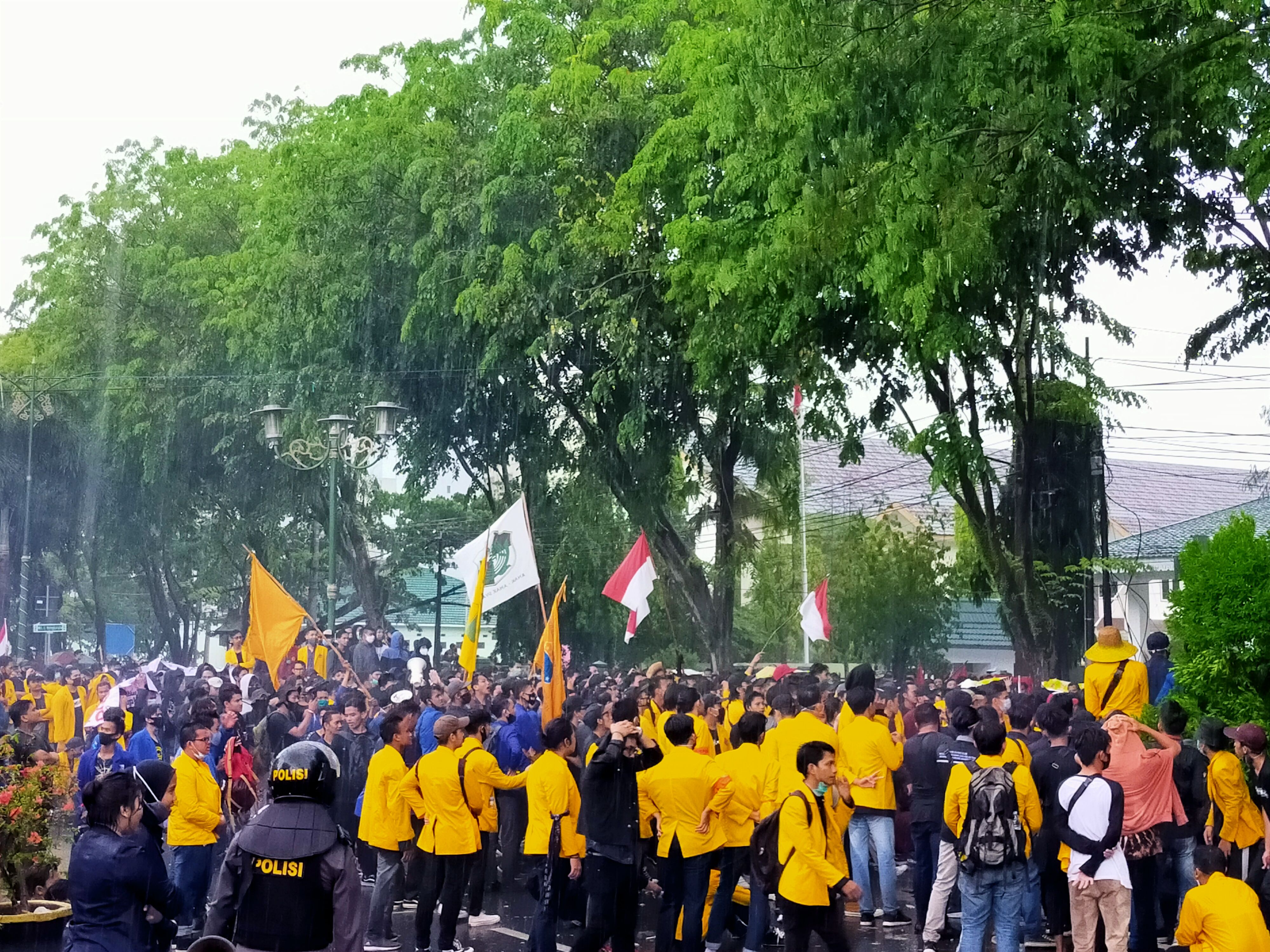 Aksi