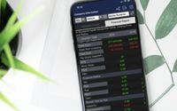 Aplikasi online trading saham MNC Trade New dari MNC Sekuritas menyediakan jurnal investasi untuk mengetahui keuntungan atau kerugian yang telah direalisasikan. 