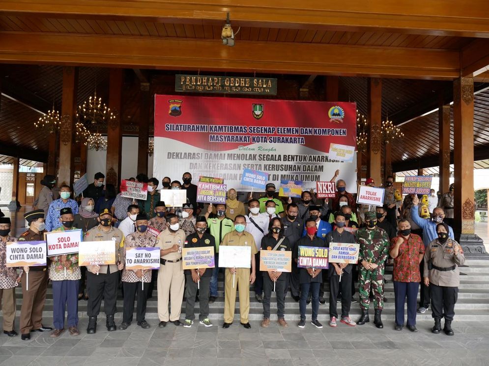 Deklarasi tolak anarkisme oleh warga dan forkopimda Surakarta