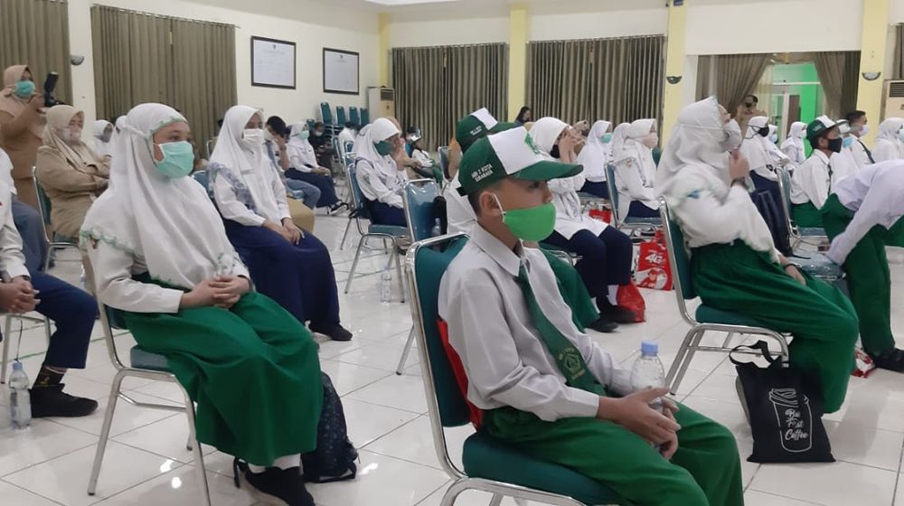  Siswa-siswi madrasah berbagai jenjang siap mengikuti Kompetisi Sains Madrasah Online 2020. 