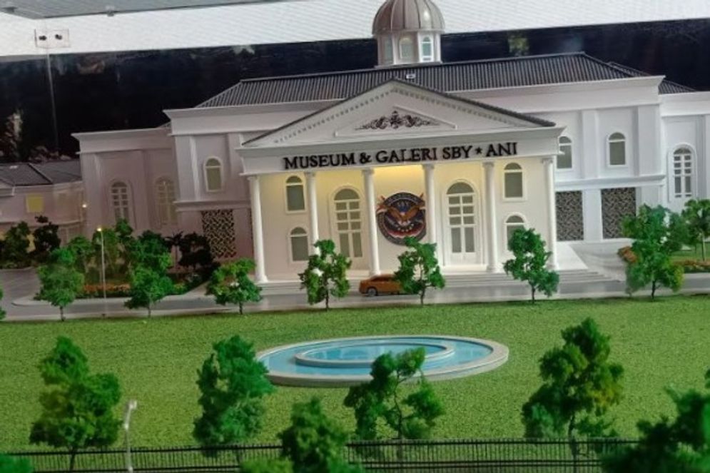 Desain museum dan galeri SBY-Ani