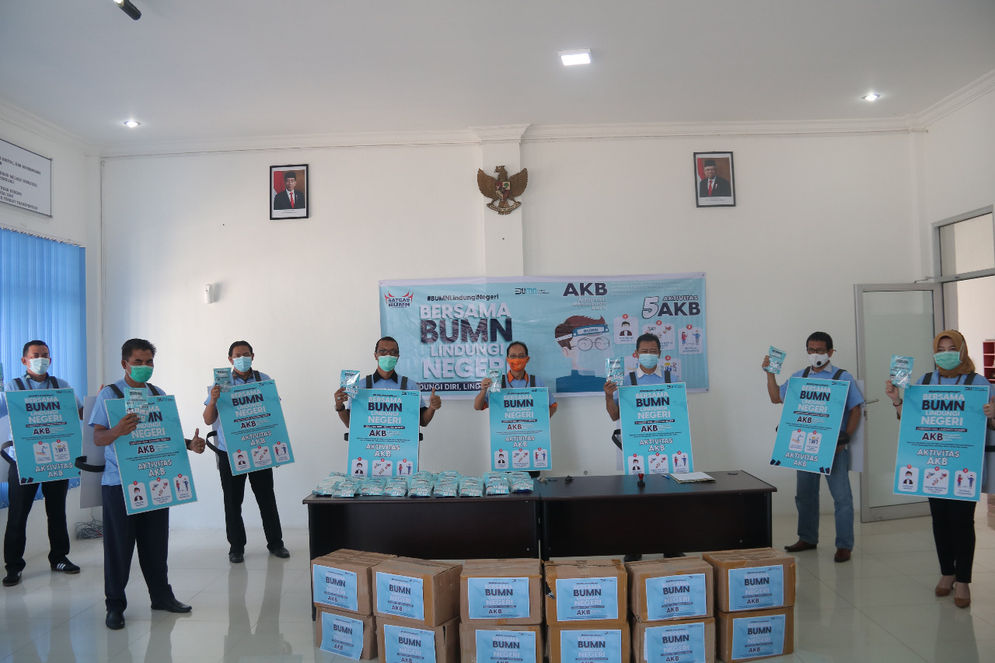 Para BUMN di Sumbar bersiap menyebarkan masker bagi masyarakat di berbagai daerah/Foto: ist