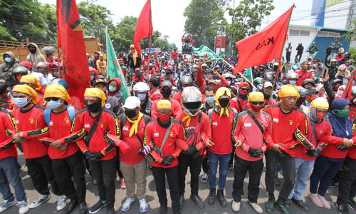 Ilustrasi demo buruh.