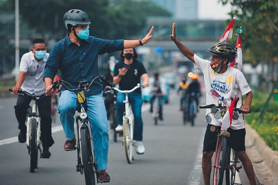 <p>Gubernur DKI Jakarta Anies Baswedan mencabut rem darurat PSBB Ketat menjadi PSBB transisi / Facebook @aniesbaswedan</p>
