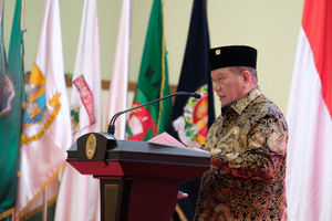 <p>Ketua DPD RI La Nyalla Mattalitti menyampaikan sambutannya pada peringatan Hari Ulang Tahun Ke-16 DPD RI yang bertema  “Dari Daerah untuk Indonesia” di Kompleks Parlemen Senayan, Jakarta, Kamis, 1 Oktober 2020. Dalam sambutannya ketua DPD La Nyalla mengatakan DPD akan terus kawal terjaminnya penguatan otonomi daerah dalam bingkai Negara Kesatuan Republik Indonesia. Foto: Ismail Pohan/TrenAsia</p>
