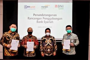 <p>PT Bank BRI Syariah Tbk (BRIS), PT Bank Syariah Mandiri (BSM) dan PT Bank BNI Syariah (BNIS) telah mempublikasikan Ringkasan Rancangan Penggabungan Usaha (merger) / Dok. Kementerian BUMN</p>