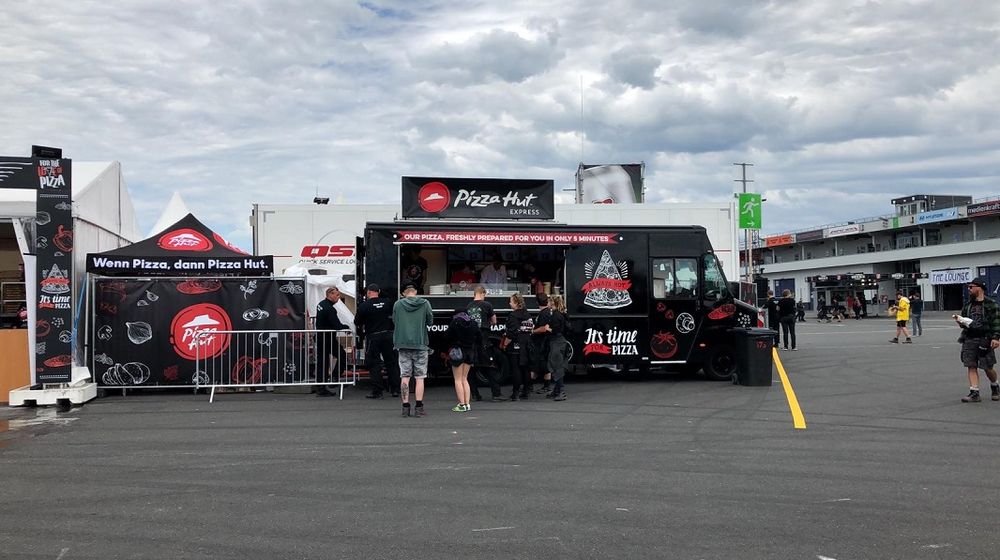 <p>Ilustrasi food truck Pizza Hut / Wikimedia.org</p>