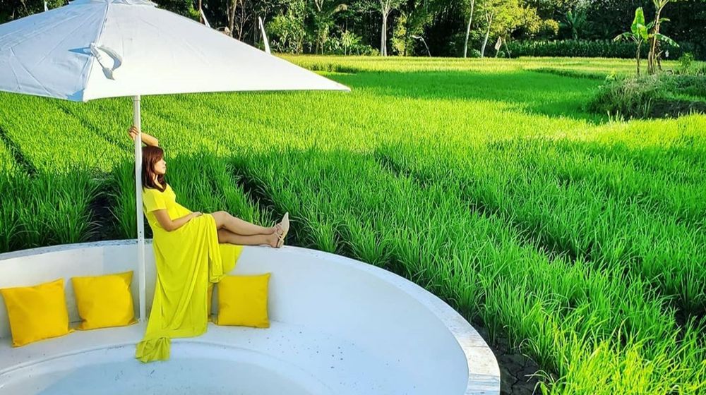 <p>Tempat berfoto di kawasan wisata Svargabumi. Menjadikan lingkungan di sekitar Candi Borobudur sebagai daya tarik pariwisata. / Foto: Instagram Svargabumi</p>
