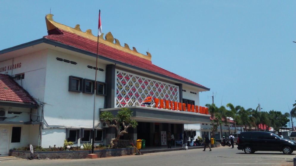 Stasiun Kereta Api Tanjung Karang Bandarlampung.