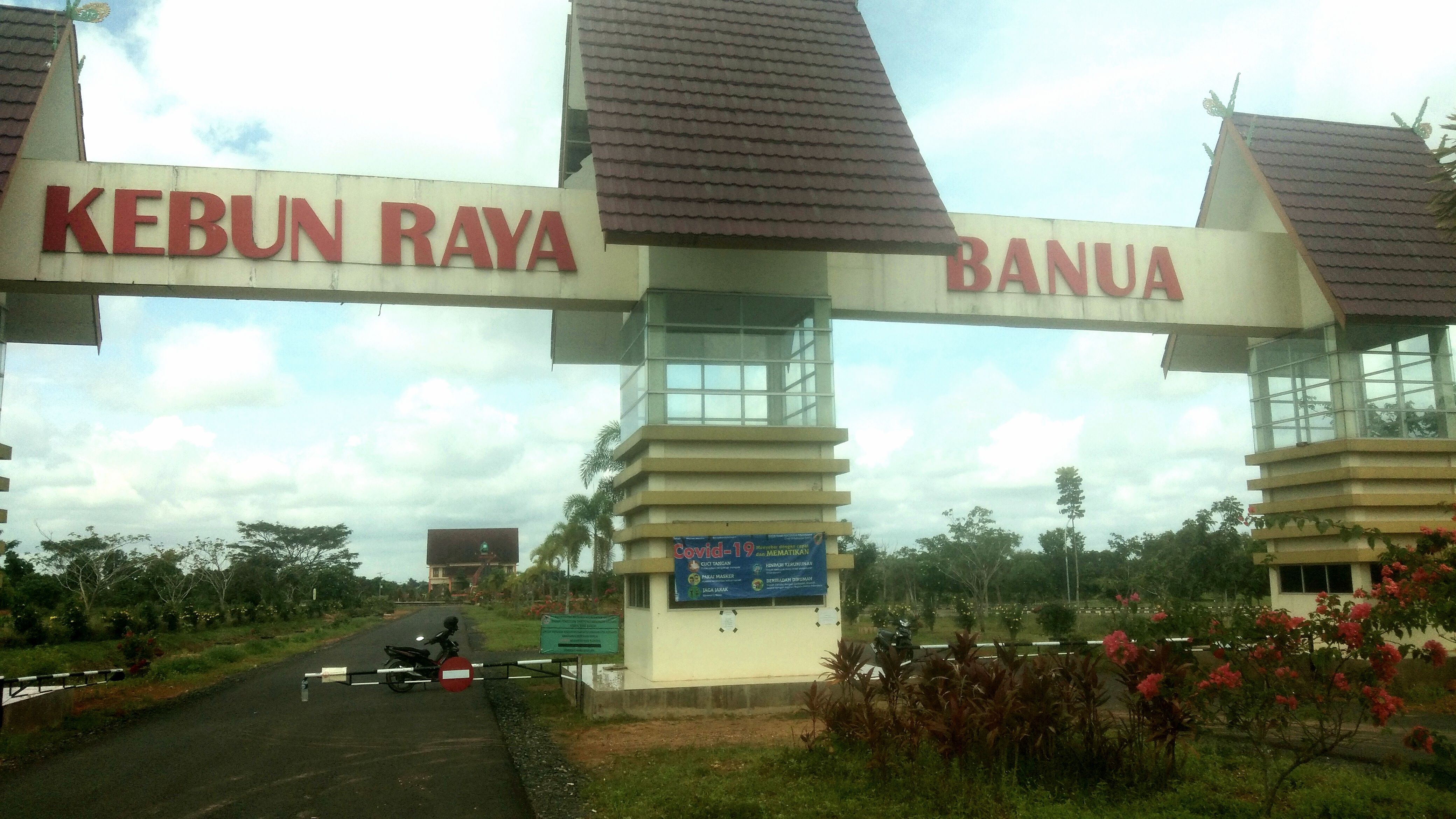 Kebun-Raya-Banua-Oke
