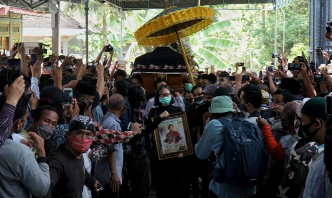 Pemakaman Ki Seno Nugroho