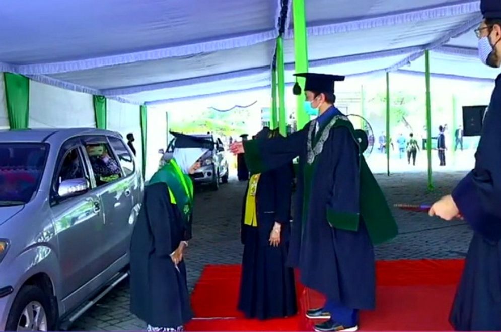 Wisuda IAIN Surakarta sebelum berganti menjadi UIN Raden Mas Said