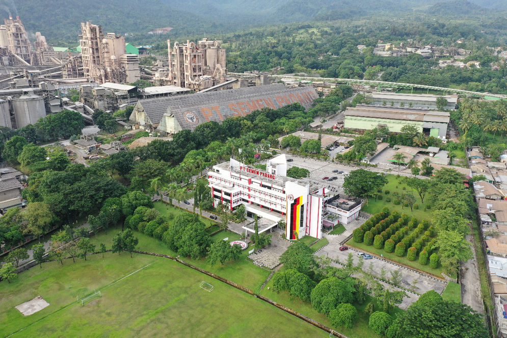 Area perusahaan yang ramah lingkungan. PT Semen Padang dalam operasional nya senantiasa berkomitmen untuk beroperasi ramah lingkungan. Foto: ist