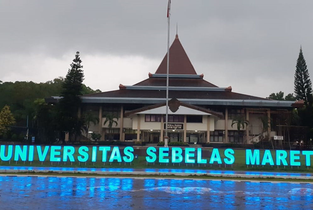 Gedung Rektorat UNS