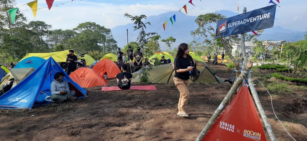 Komunitas Jelajah Gunung Arjuno (Jaguar) yang merupakan bagian dari SuperAdventure Surabaya sukses membuka camping ground baru di Bukit Glagah Wangi, Desa Sumber Gondo, Kecamatan Bumiaji, Batu, Jawa Timur.