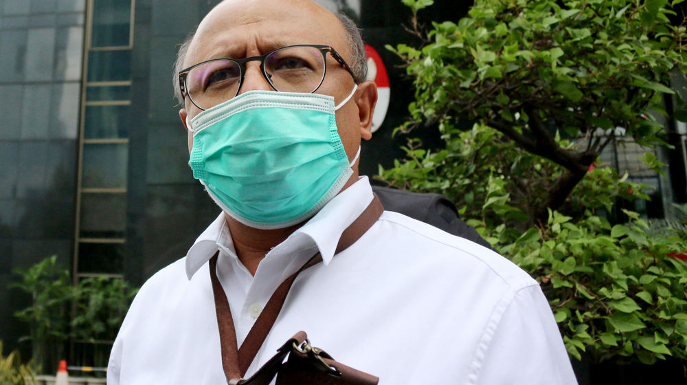 <p>Direktur Utama PT Asuransi Jiwasraya, Hexana Tri Sasongko usai bertemu dengan pimpinan KPK di Gedung Merah Putih KPK, Jakarta, Jumat, 13 November 2020. Foto: Ismail Pohan/TrenAsia</p>
