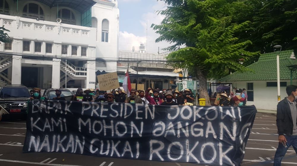 Tolak Kenaikan Cukai Rokok, Petani Justru Butuh Insentif Biaya Tanam 60 Persen