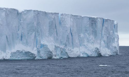 <p>Iceberg A68a/world.expeditions.com</p>
