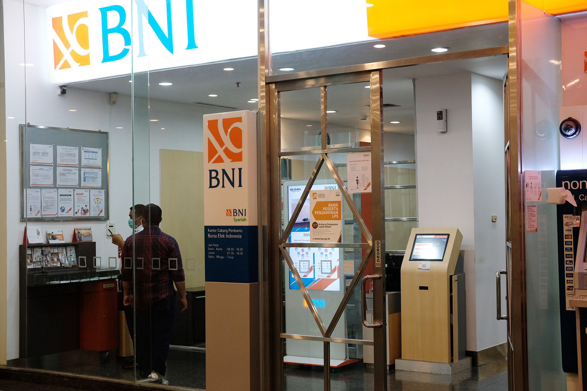 <p>Kantor Bank BNI cabang Bursa Efek, Jakarta,. Foto: Ismail Pohan/TrenAsia</p>
