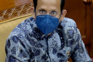<p>Menteri Pendidikan dan Kebudayaan, Nadiem Makarim saat mengikuti rapat kerja dengan Komisi X DPR di Komplek Parlemen Senayan, Jakarta, Senin, 16 November 2020. Foto: Ismail Pohan/TrenAsia</p>
