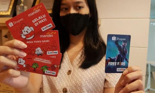 <p>PT Bank Mandiri (Persero) Tbk menggandeng Shopee meluncurkan co-branding kartu Mandiri e-money yang baru. / Bank Mandiri</p>
