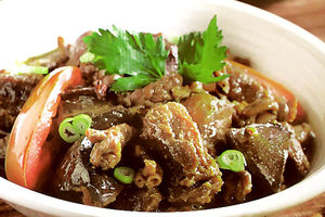 <p>Tampilan rabeg, masakan khas di Provinsi Banten. / Indonesia.go.id  </p>
