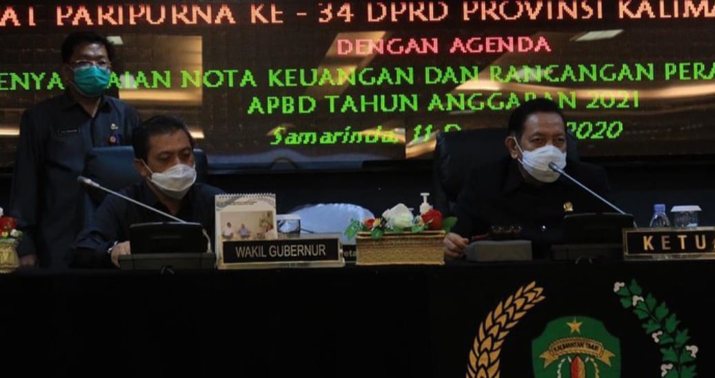 Rapat Paripurna penyampampaian nota keuangan rancangan APBD 