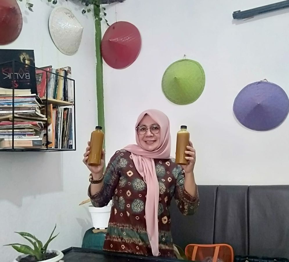 Ilustrasi produk jamu khas Indonesia