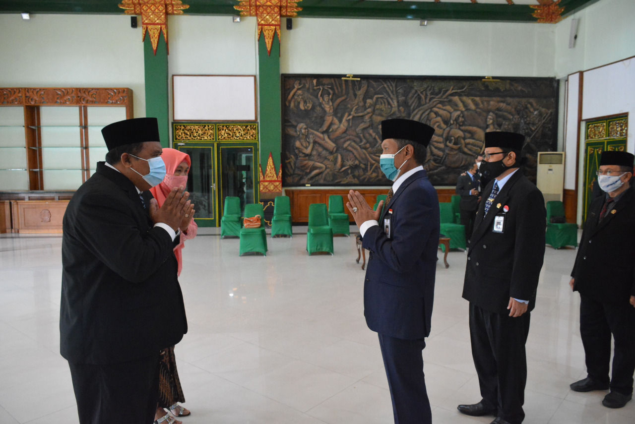 Pelantikan Direktur Teknik PDAM Tirtamarta