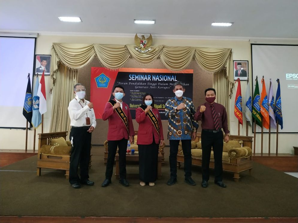 seminar anti korupsi Unisri tema "Peran Pendidikan Tinggi Dalam Mewujudkan Generasi Anti korupsi