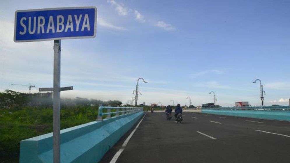 salah satu jalan masuk ke Surabaya