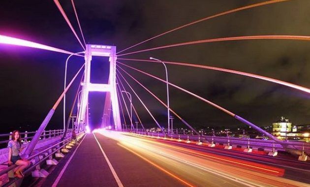 Jembatan Soekarno.