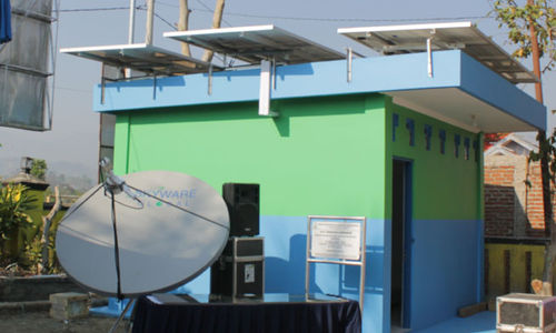 <p>Salah satu stasiun seismic BMKG-PT Len Industri. Dok: Len Industri.</p>

