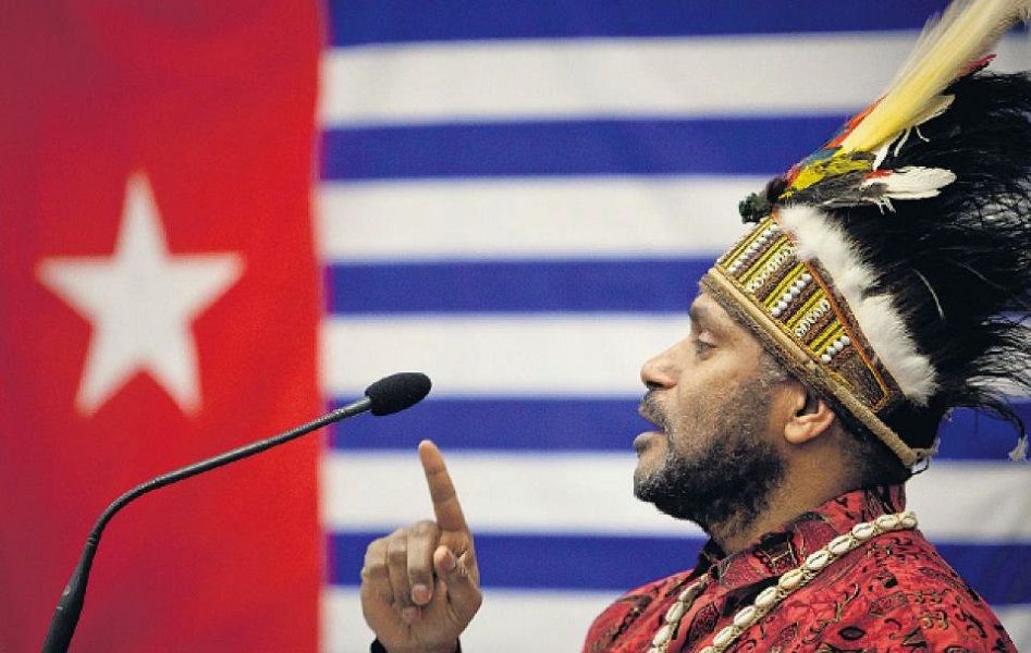 <p>Ketua United Liberation Movement for West Papua (ULMWP) Benny Wenda Benny Wenda memanfaatkan momen tanggal 1 Desember yang diklaim Organisasi Papua Merdeka (OPM) sebagai hari kemerdekaan Papua Barat. / Facebook @bennywenda</p>
