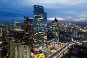 <p>Raffles Hotel di Jalan Prof. Dr. Satrio, Kuningan, Jakarta Selatan / Booking.com</p>
