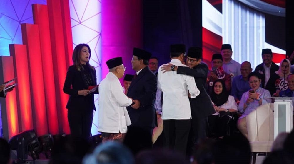 <p>Joko Widodo-Maruf Amin dan Prabowo Subianto-Sandiaga Uno saat debat kandidat Capres-Cawapres 2019 / Facebook @SandiSUno</p>
