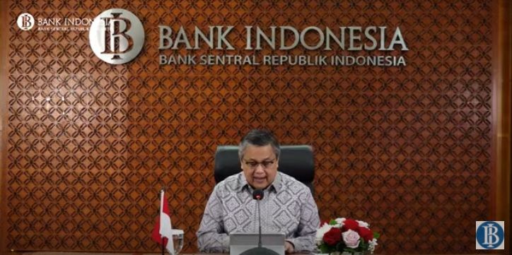 <p>Bank Indonesia (BI) memutuskan untuk mempertahankan suku bunga acuan atau BI 7-Day Reverse Repo Rate (BI7DRR) di level 3,75%. Keputusan tersebut disampaikan dalam Rapat Dewan Gubernur (RDG) BI secara virtual, Kamis, 17 Desember 2020 / Youtube Bank Indonesia</p>
