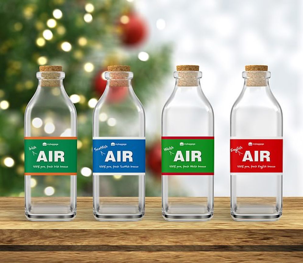 Udara dalam kemasan botol seharga £ 25. My Baggage menjual udara autentik dari Inggris Raya tersebut kepada orang-orang yang ingin mengobati rindu pada kampung halaman
