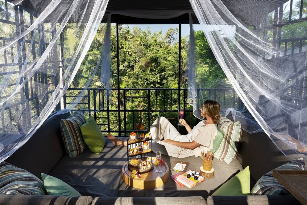 Cafe Gazebo, salah satu tempat bersantai di Hoshinoya Bali. 